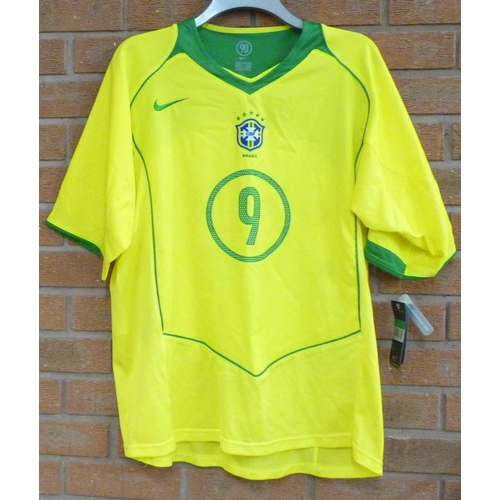 838 - Ronaldo; a signed Brazil football shirt, No.9 Ronaldo, signed on the reverse, no CoA