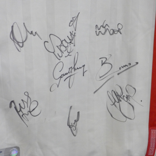 843 - England football team, a 2001-3 football shirt, signed by the team, no CoA