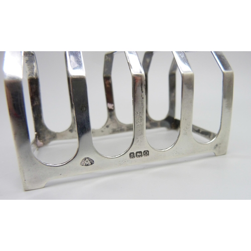 874 - A silver toast rack, Birmingham 1913, Adie Bros., 40g