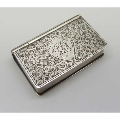 882 - A Victorian silver snuff box, Birmingham 1898, Rolason Bros., 37.9g, 51mm wide