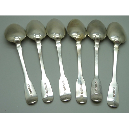 885 - A set of George IV silver dessert spoons, London 1821, William Eley & William Fearn, 253.9g, 173mm