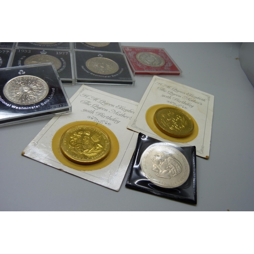 940 - A collection of commemorative crowns