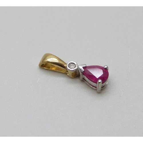 965 - A 9ct gold, diamond and ruby pendant, 0.7g