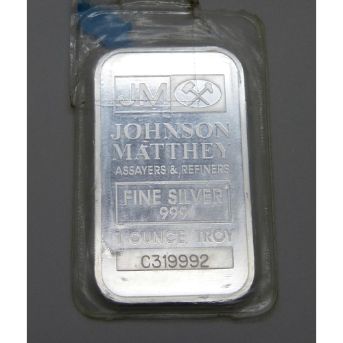 976 - A fine .999 silver 1 Troy ounce ingot, Johnson Matthey