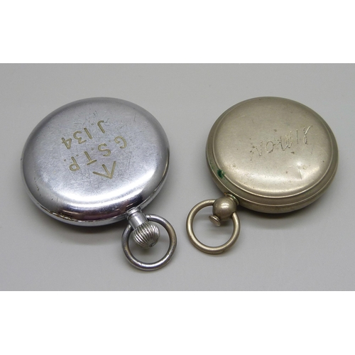 984 - A Leonidas WWII military pocket watch, GSTP J.134 and a Wittnauer compass, marked US and with scratc... 