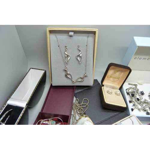 1105 - A collection of costume jewellery including some silver, Kit Heath pendant and chain included