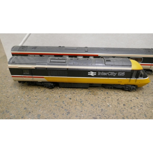 1114 - A collection of model rail Inter City carriages, wagons and track **PLEASE NOTE THIS LOT IS NOT ELIG... 