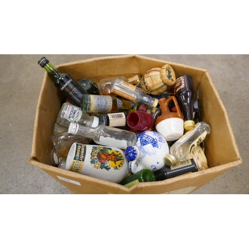 1125 - A box of over 100 alcohol miniature bottles **PLEASE NOTE THIS LOT IS NOT ELIGIBLE FOR IN-HOUSE POST... 