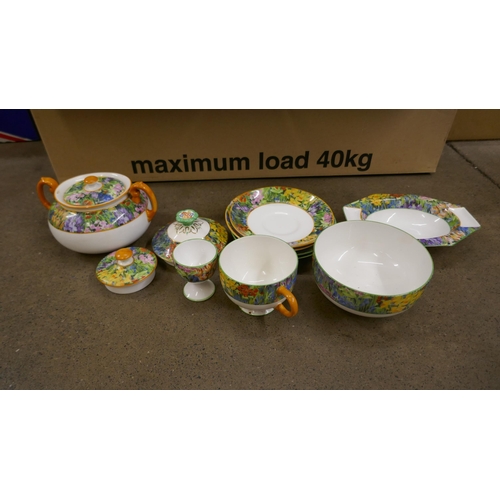 1132 - A Paragon Springtime pattern dinner and tea service, approximately 70 pieces **PLEASE NOTE THIS LOT ... 