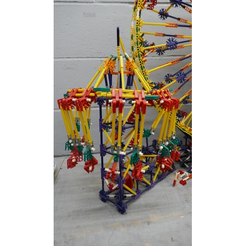 1136 - A collection of Lego and a K-nex ferris wheel and ride with motor, etc. **PLEASE NOTE THIS LOT IS NO... 