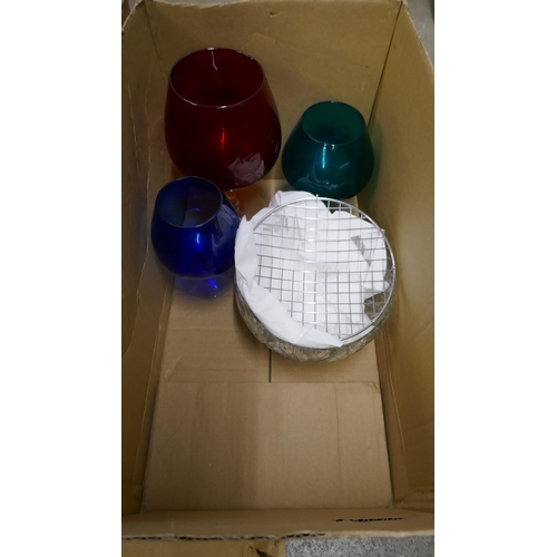 1138 - Three boxes of assorted glassware and a Noritake Sonia pattern tea service **PLEASE NOTE THIS LOT IS... 