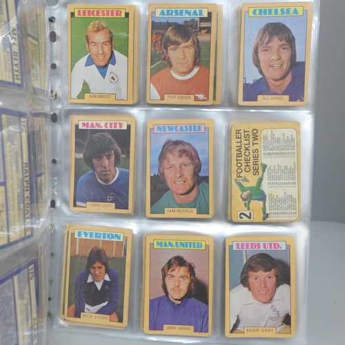 610 - A collection of A&BC Gum, 1973, Footballer cards (blue back), series 1 and series 2, the entire issu... 