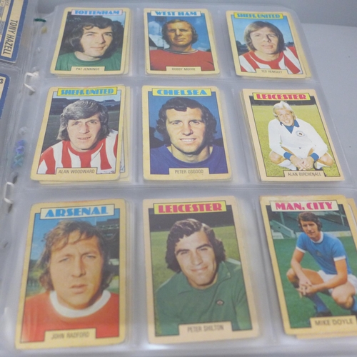 610 - A collection of A&BC Gum, 1973, Footballer cards (blue back), series 1 and series 2, the entire issu... 