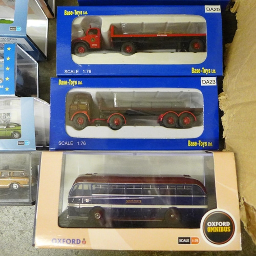 693 - Assorted die-cast model vehicles including Oxford, boxed