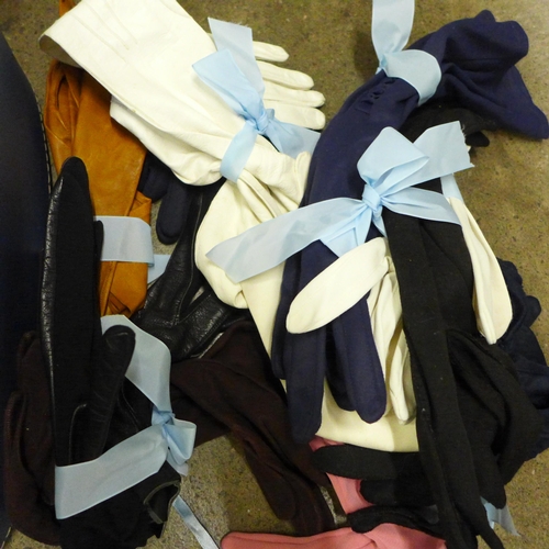 717 - Silk scarves, stockings, handbags, purses, gloves, etc.