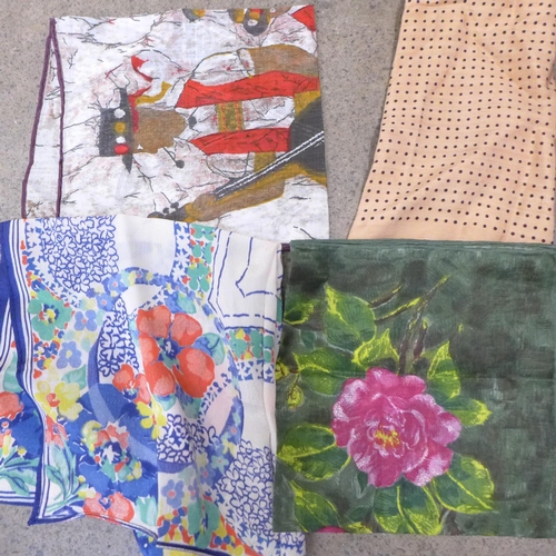 717 - Silk scarves, stockings, handbags, purses, gloves, etc.