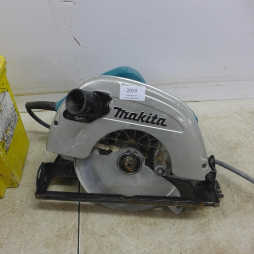 2020 - A Makita 5704R 110V 190mm circular saw and a Dual 16A socket 110v transformer