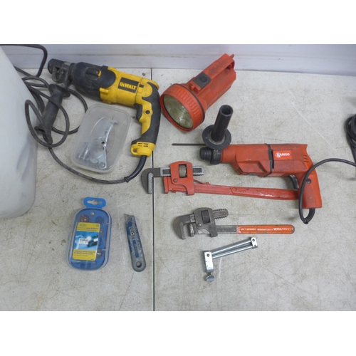 2039 - A box of assorted hand and power tools (dewalt drill failed PAT test due to damaged cable)