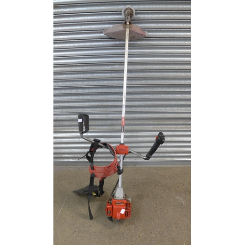 2183 - A Honda UMT228 petrol strimmer