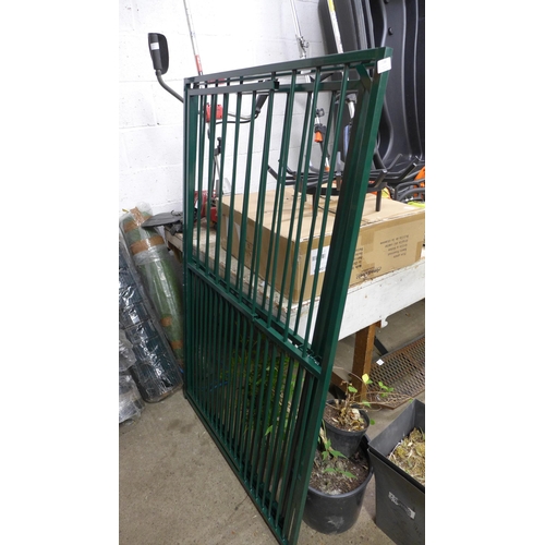 2184 - 2 metal dog run doors - green