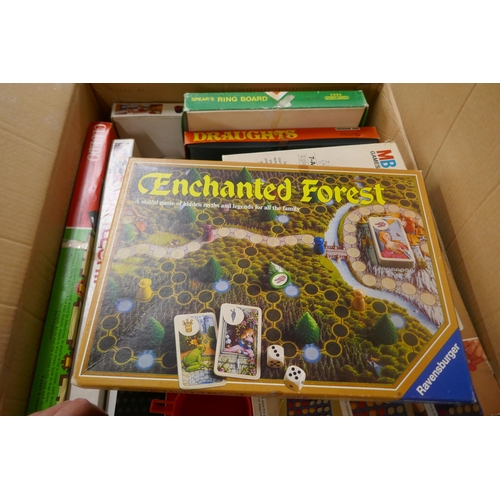 2257 - A large collection of vintage board games and other children's games including Cluedo, Battleship, D... 