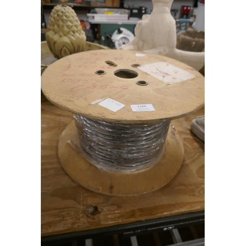 2284 - A roll of wire