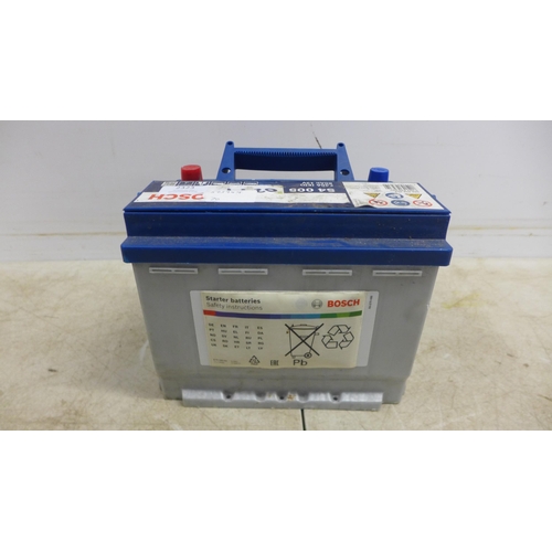 2323 - A Bosch S4005 60AH 12v battery