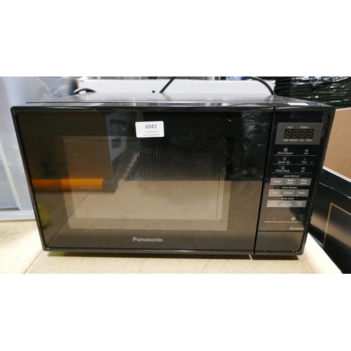 6043 - Panasonic Solo Black Microwave, (333-174) *This lot is subject to VAT