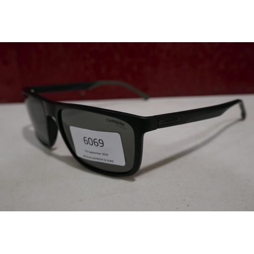 6069 - Carrera Mens Clam Sunglasses, (333-217) *This lot is subject to VAT