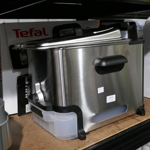 6144 - Tefal Fryer, Model: (FR804140), (333-59) *This lot is subject to VAT