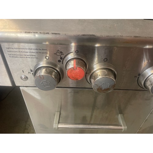 1520 - 7 Burner Stainless Steel Gas Grill - not checked or tested (4210-31) *This lot is subject to Vat