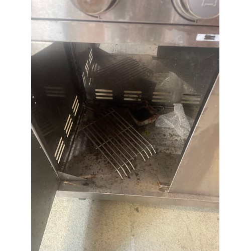 1520 - 7 Burner Stainless Steel Gas Grill - not checked or tested (4210-31) *This lot is subject to Vat