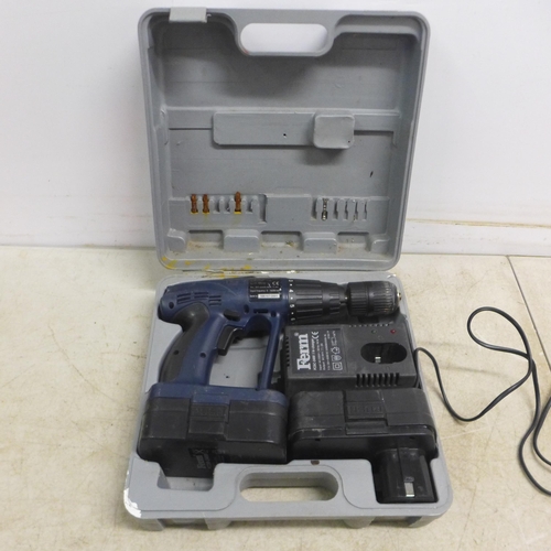 5038 - A Ferm FCDB-2400 cordless drill