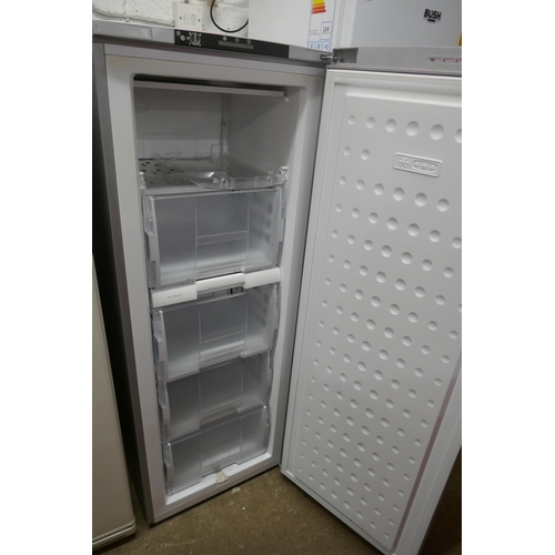 5114 - A Beko TZDA5235 free standing tower freezer