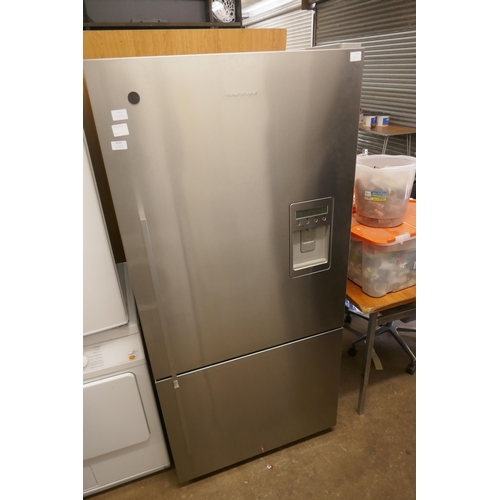 5125 - A Fisher & Paykel E522B brushed steel finish large free standing fridge freezer with water dispenser... 