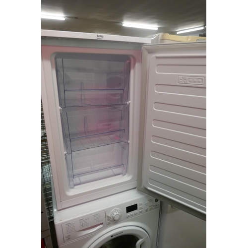 5135 - A Beko F47066 freezer