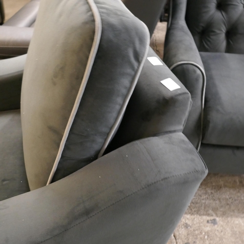 3114 - A grey velvet armchair