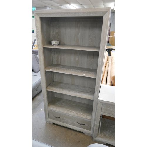 3144 - An Oak Furnitureland washed oak bookshelf