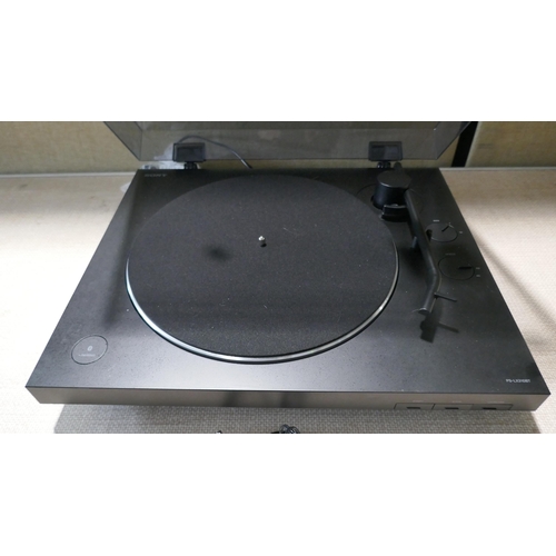 6007 - Sony Turntable - model - Pslx310Bt  - This lot requires a UK adapter (334-151) *This lot is subject ... 