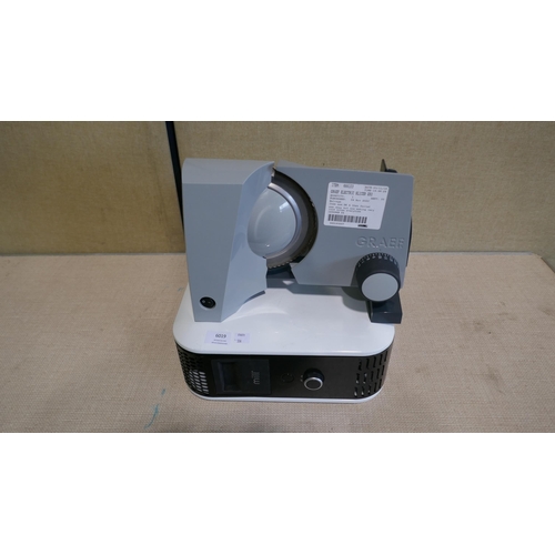 6019 - Graef Electric Slicer G50 and a Mill 700W Oil Filled Radiator (No Feet)  - This lot requires UK adap... 