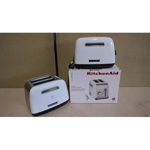 6020 - 2 x KitchenAid Classic Toasters - This lot requires UK adapters (334-112,152) *This lot is subject t... 