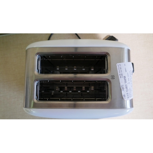 6020 - 2 x KitchenAid Classic Toasters - This lot requires UK adapters (334-112,152) *This lot is subject t... 