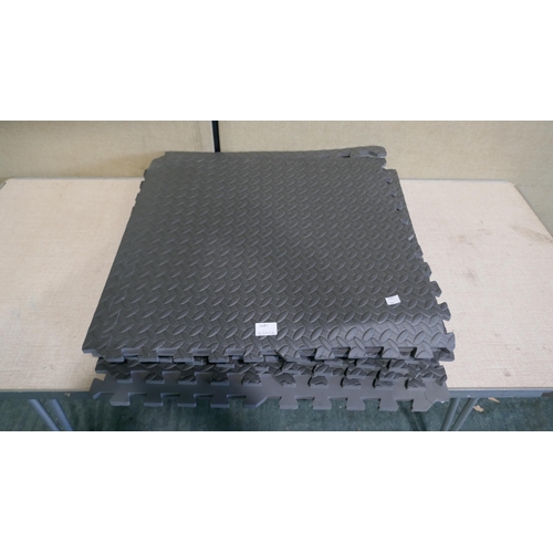 6021 - Best Step Flooring Mats    (334-107) *This lot is subject to Vat