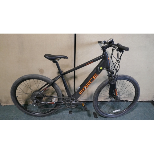 6058 - Vitesse Force E Bike with Charger (Requires Attention)  - This lot requires a UK adapter (334-40) *T... 