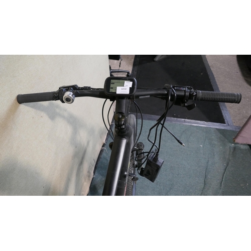 6058 - Vitesse Force E Bike with Charger (Requires Attention)  - This lot requires a UK adapter (334-40) *T... 