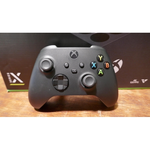 6113 - Xbox Series X 1 Tb Gaming Console with Controller - This lot requires a UK adapter (334-604) *This l... 