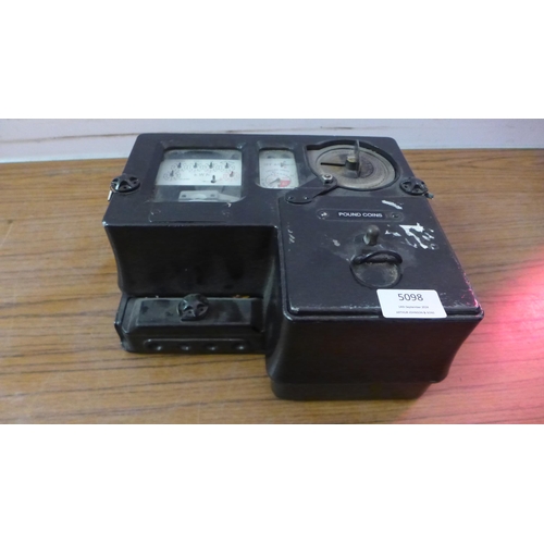 5098 - A vintage G.B. Equipments Ltd single phase, 50 cycle 1.25 kva auto wound 240/110V transformer and a ... 