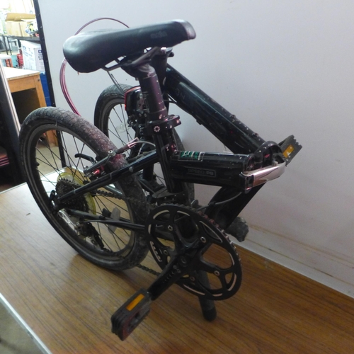 5140 - A Dahon speed P8 folding bike