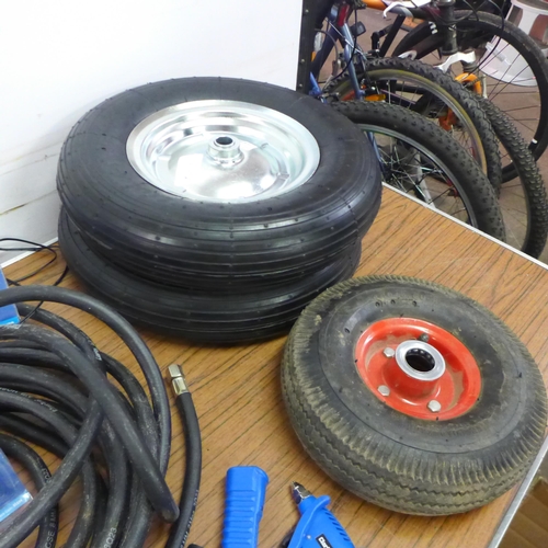 5317 - A large quantity of Clarke items including a 15m professional rubber air hose, a pneumatic wheel bar... 