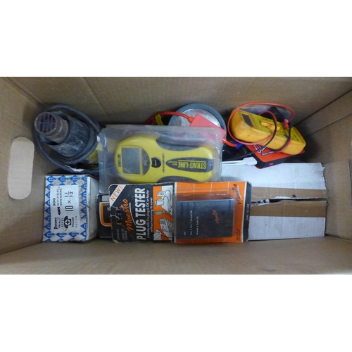 5326 - A large quantity of assorted tools and other items including a Vac King 20 litre wet and dry vacuum ... 